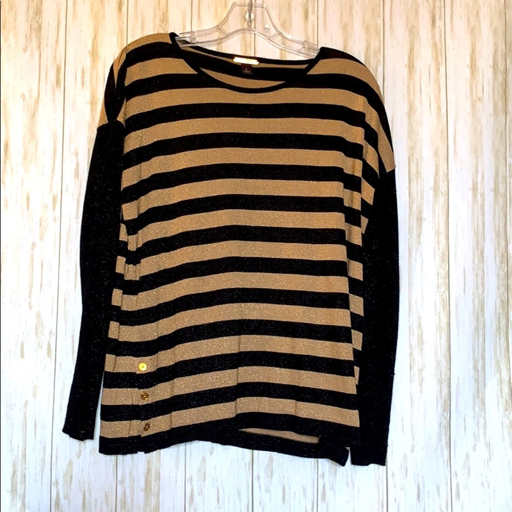 Dana Buchman Black and Gold Sweater